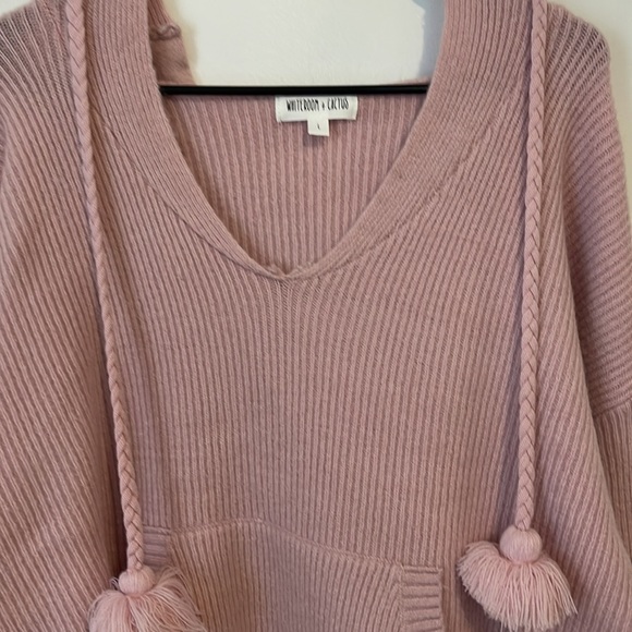 Everyone needs a soft pink hoodie like this - Picture 3 of 5
